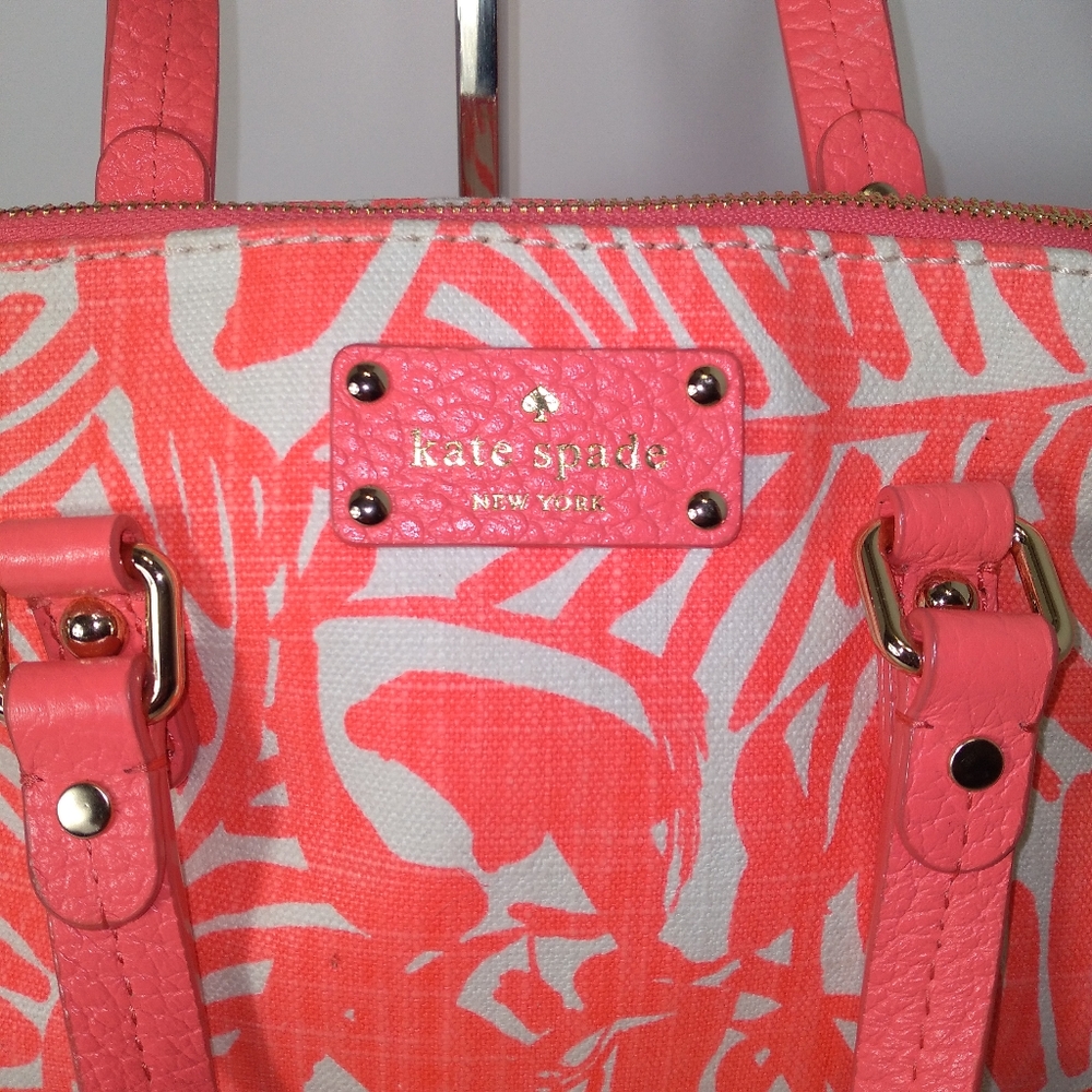 RARE Kate Spade Genuine Leather Pink & White Canvas Palm Tree Satchel Cr… - Picture 3 of 16